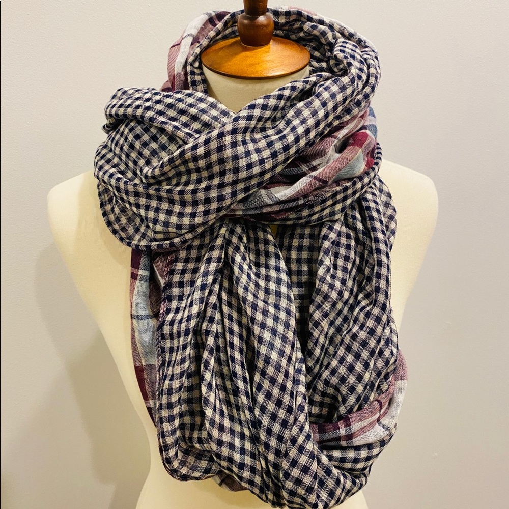 LOFT Infinity scarf